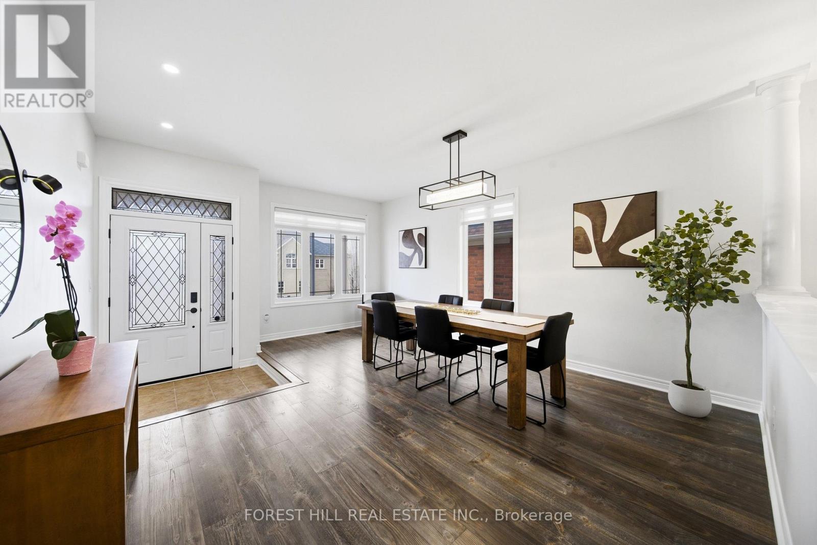 43 Milligan Street, Bradford West Gwillimbury (Bradford), Ontario  L3Z 0A5 - Photo 2 - N12910166