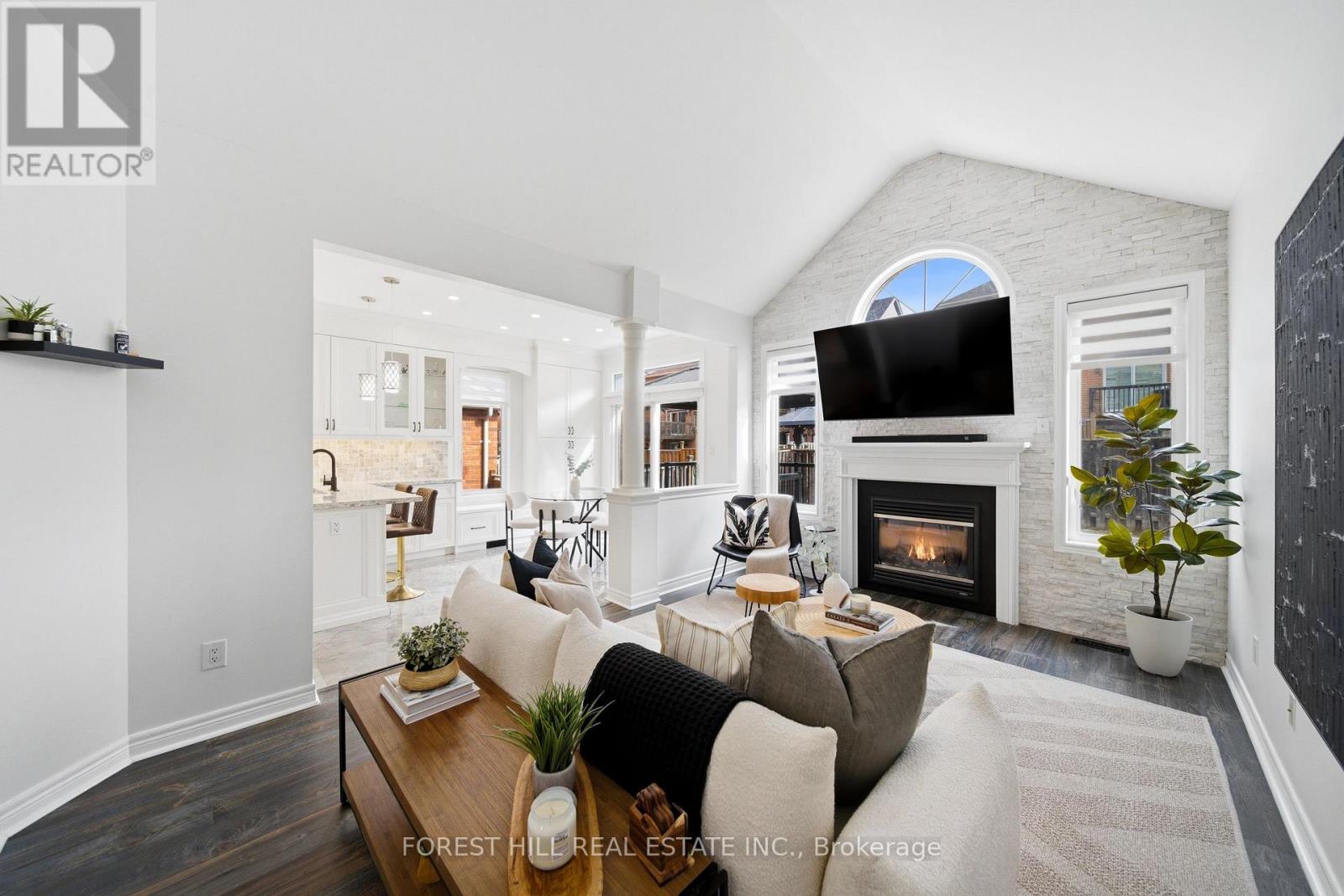 43 Milligan Street, Bradford West Gwillimbury (Bradford), Ontario  L3Z 0A5 - Photo 5 - N12910166