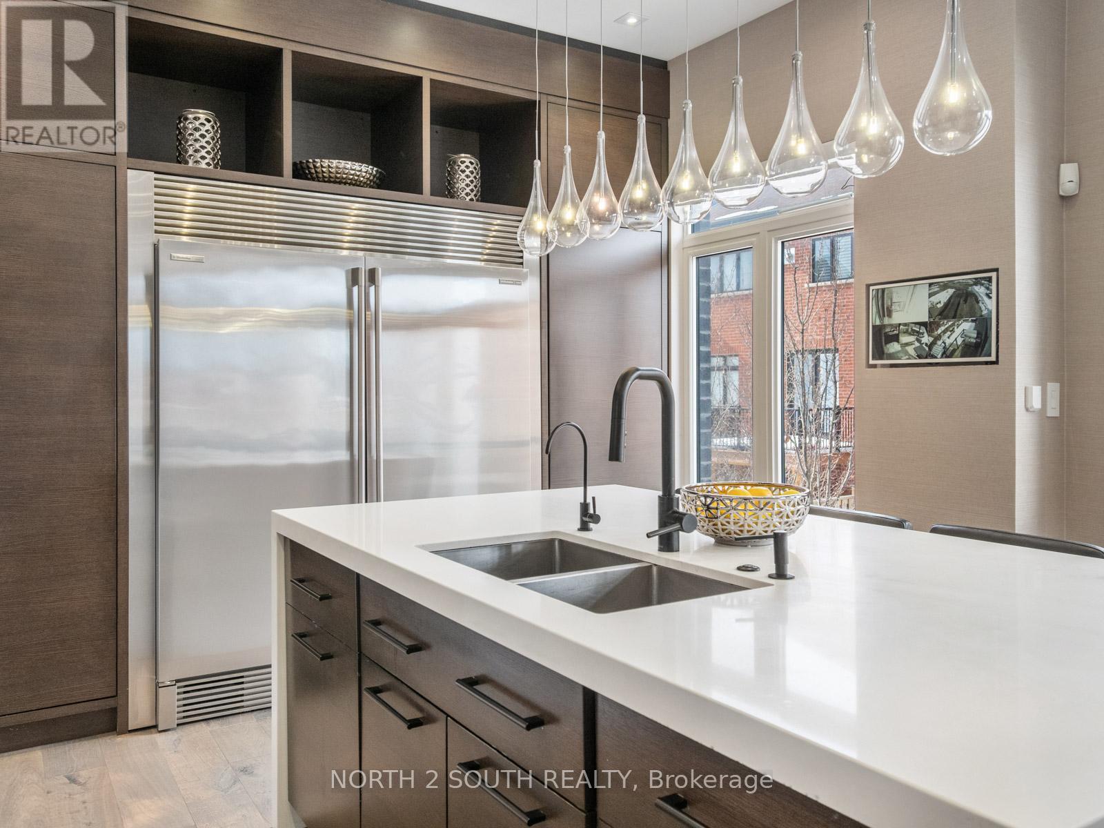 36 Kylemount Court, Vaughan, Ontario  L4J 0J4 - Photo 15 - N12910190