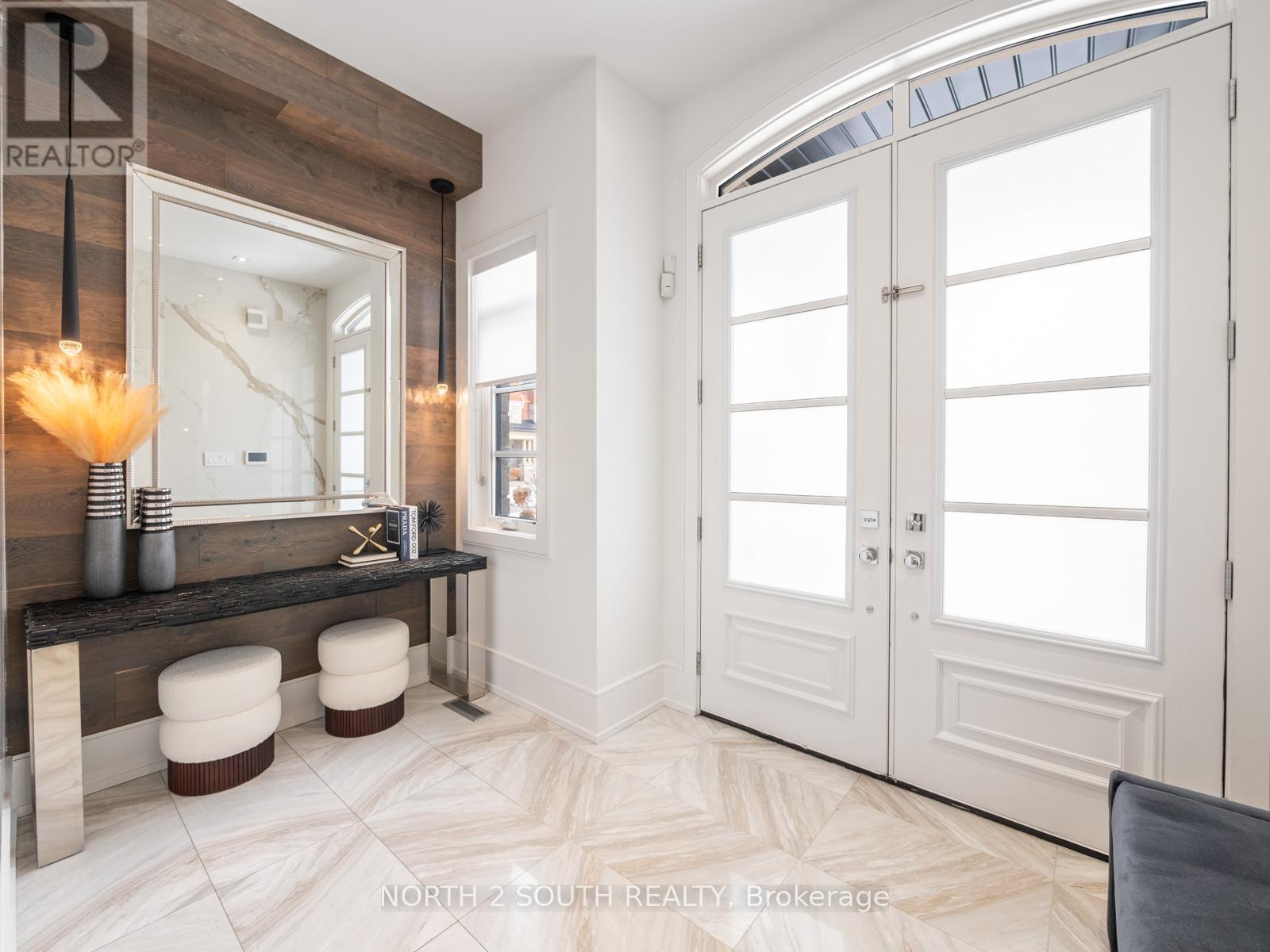 36 Kylemount Court, Vaughan, Ontario  L4J 0J4 - Photo 3 - N12910190