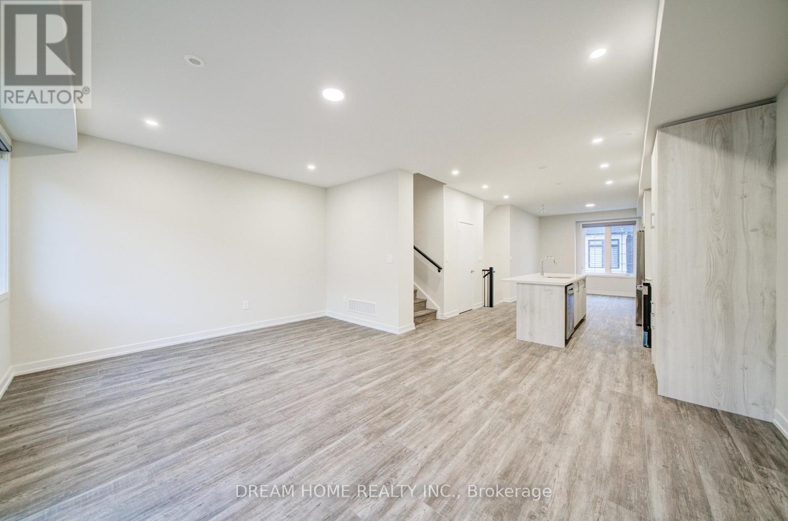 6 Victor Metcalf Lane, Richmond Hill, Ontario  L4B 0J7 - Photo 12 - N12910204