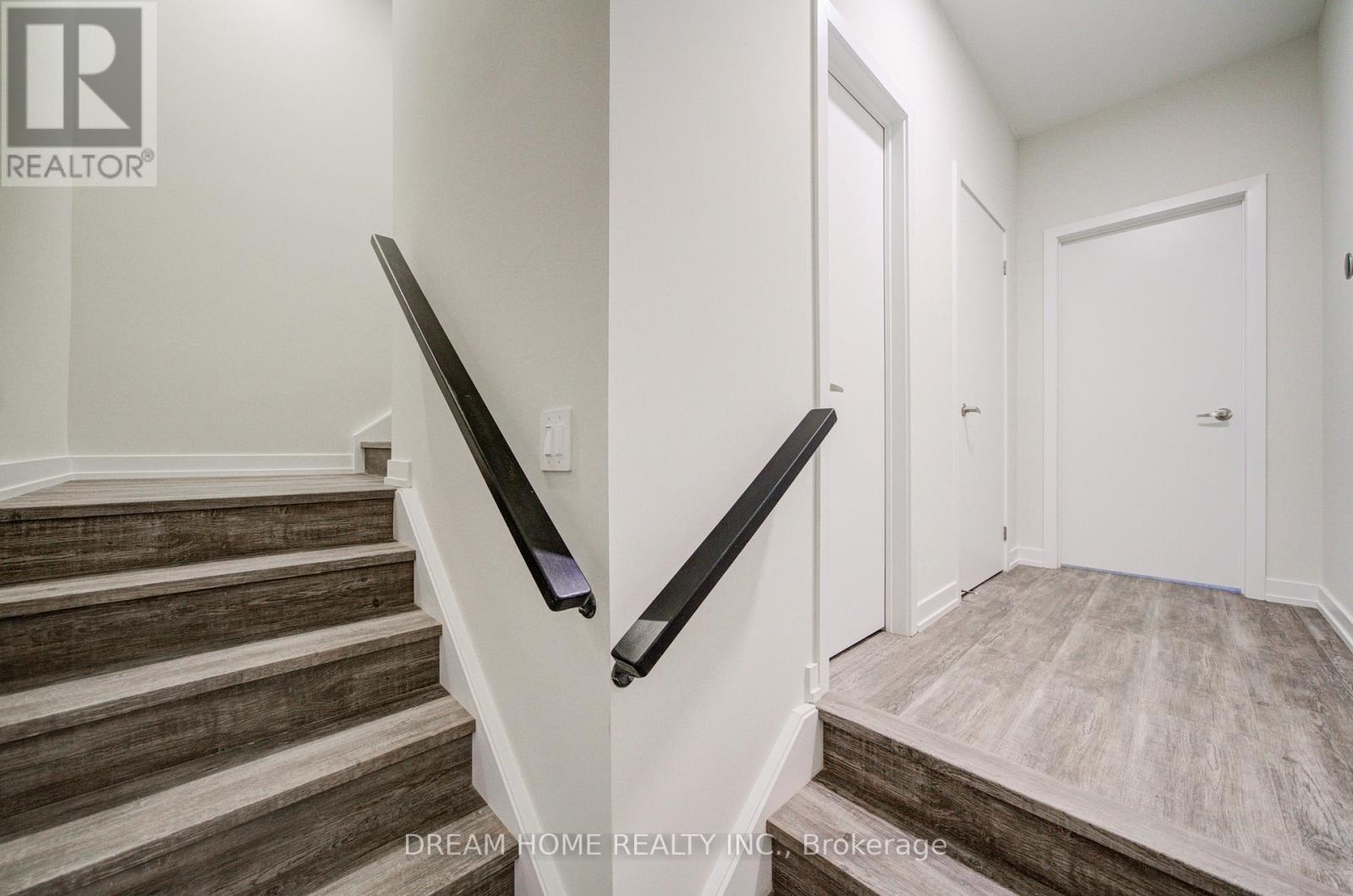 6 Victor Metcalf Lane, Richmond Hill, Ontario  L4B 0J7 - Photo 27 - N12910204