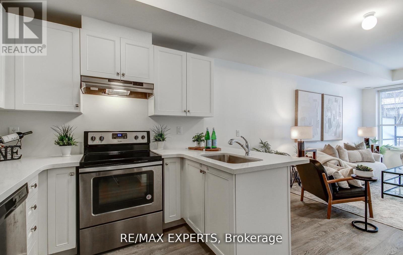 61 - 300 Alex Gardner Circle, Aurora, Ontario  L4G 1N4 - Photo 13 - N12910316