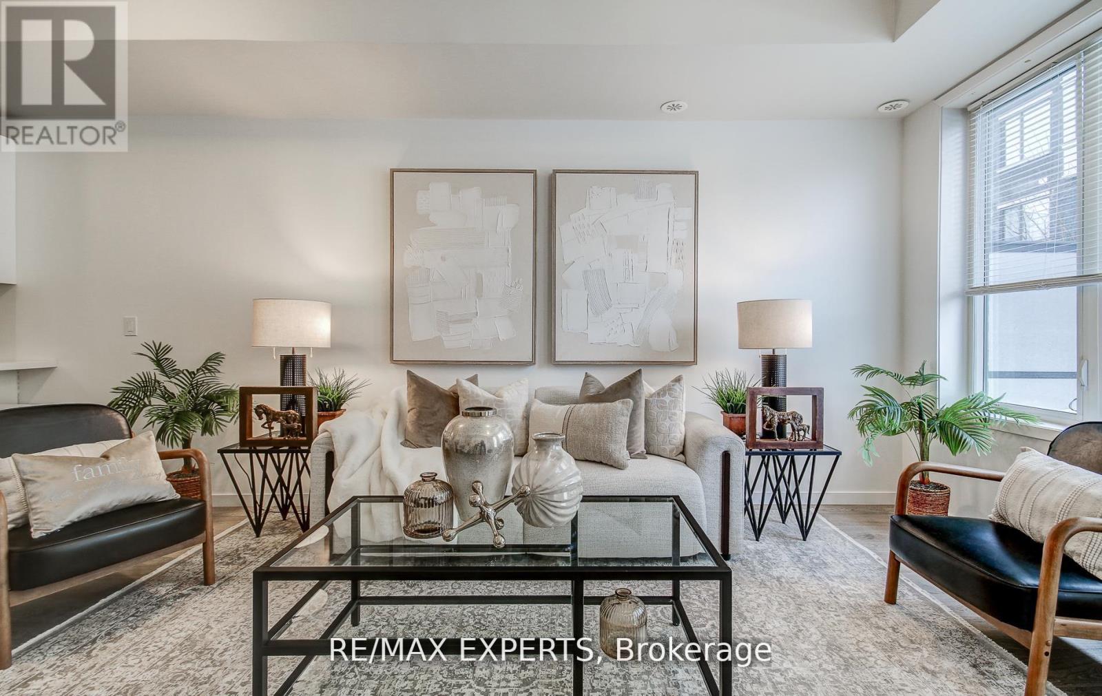 61 - 300 Alex Gardner Circle, Aurora, Ontario  L4G 1N4 - Photo 3 - N12910316