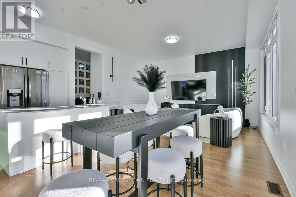 104 Shepherd Drive, Barrie, Ontario  L9S 2Z4 - Photo 12 - S12910302