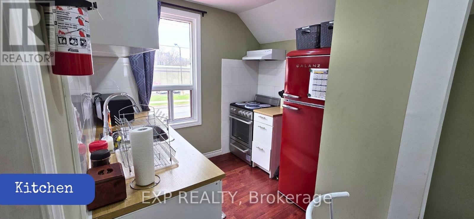 1562 Jane St Street, Toronto, Ontario  M9N 2R6 - Photo 14 - W12908640