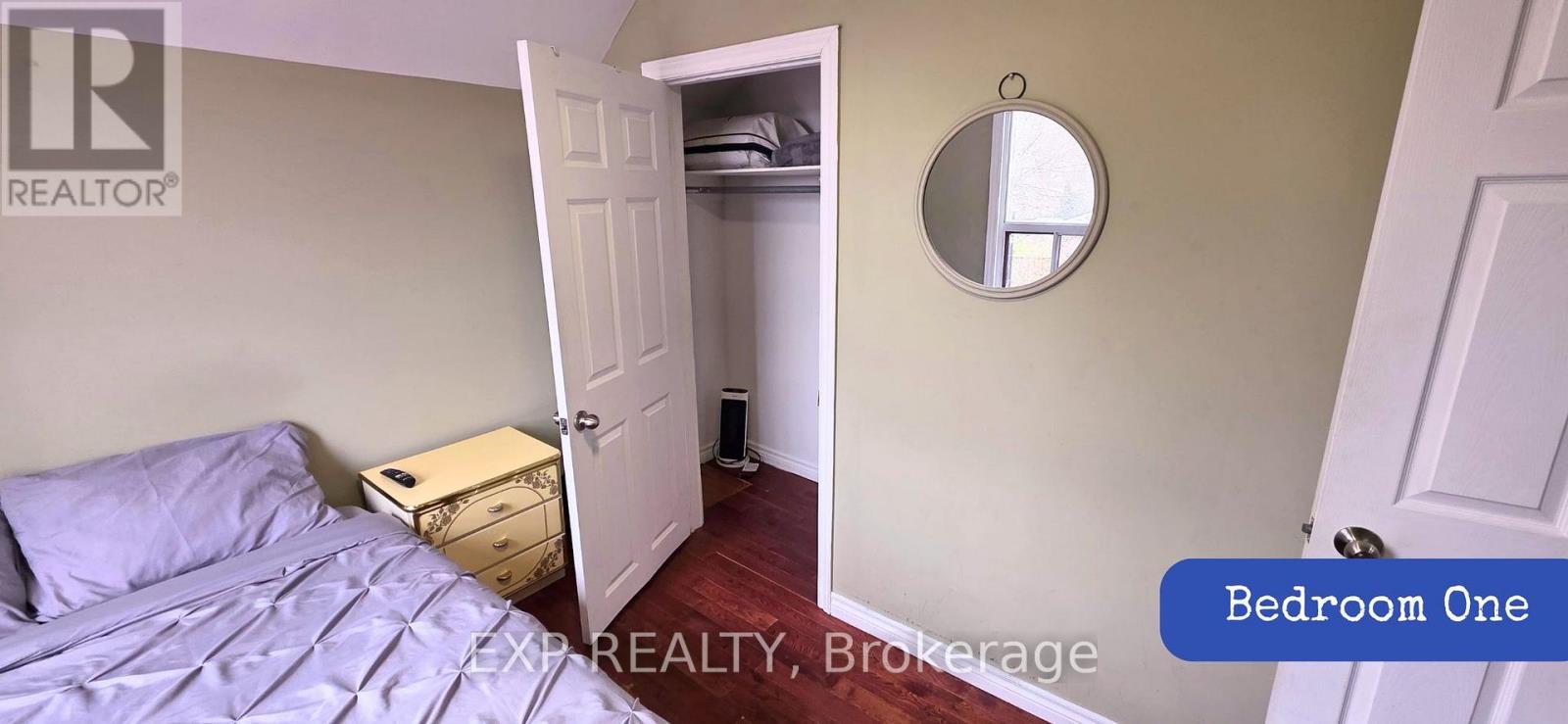 1562 Jane St Street, Toronto, Ontario  M9N 2R6 - Photo 2 - W12908640