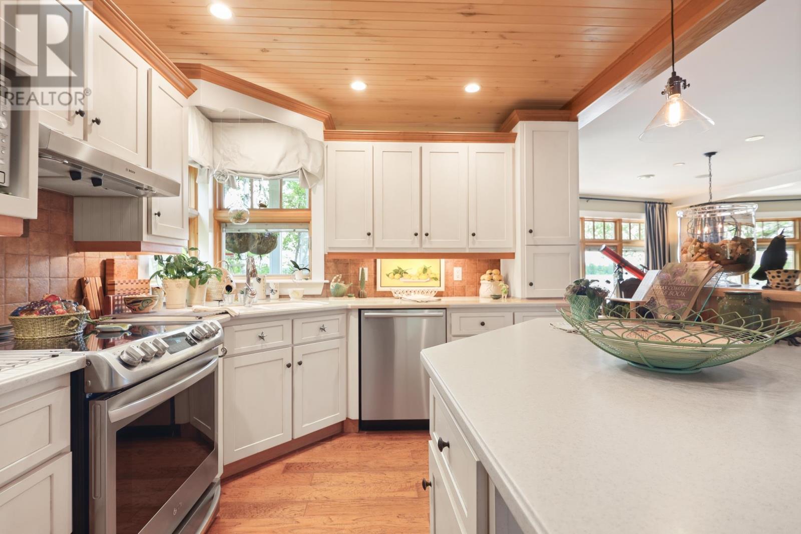 62 Acorn Drive, Cascumpec, Prince Edward Island  C0B 1V0 - Photo 10 - 202605215