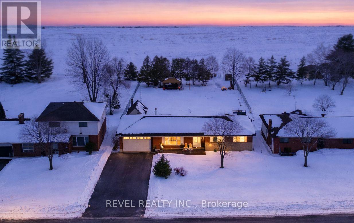 12 VICTORIA BOULEVARD, East Garafraxa, Ontario