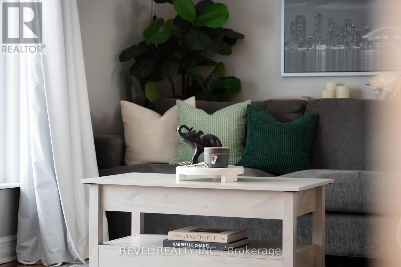 12 Victoria Boulevard, East Garafraxa, Ontario  L9W 7L6 - Photo 7 - X12850056