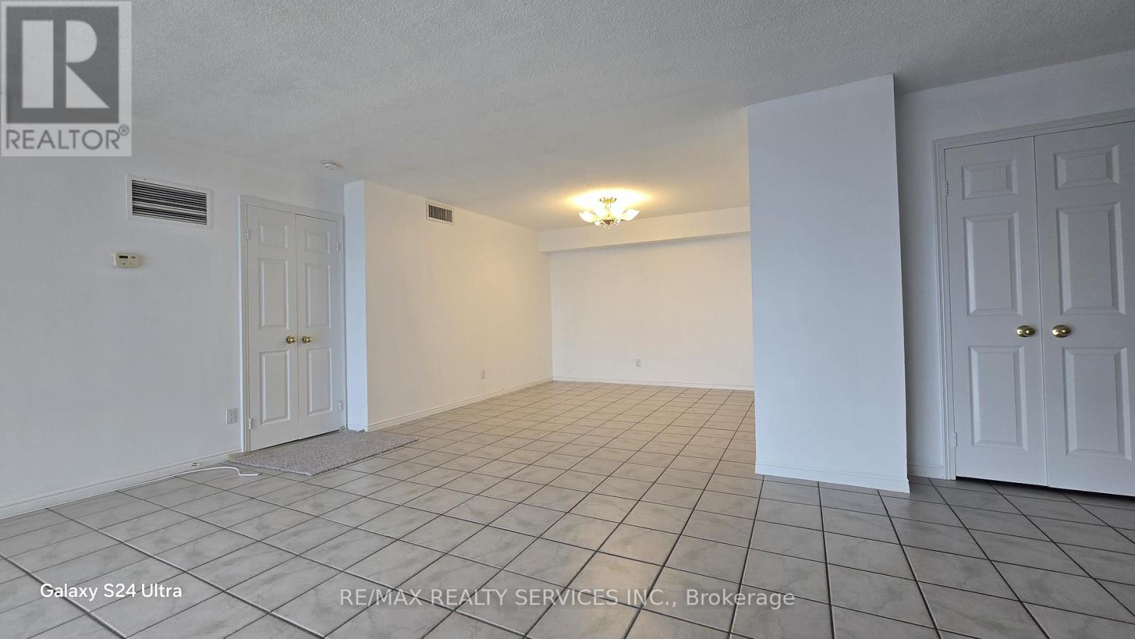 1210 - 4235 Sherwoodtowne Boulevard, Mississauga, Ontario  L4Z 1W3 - Photo 7 - W12910134