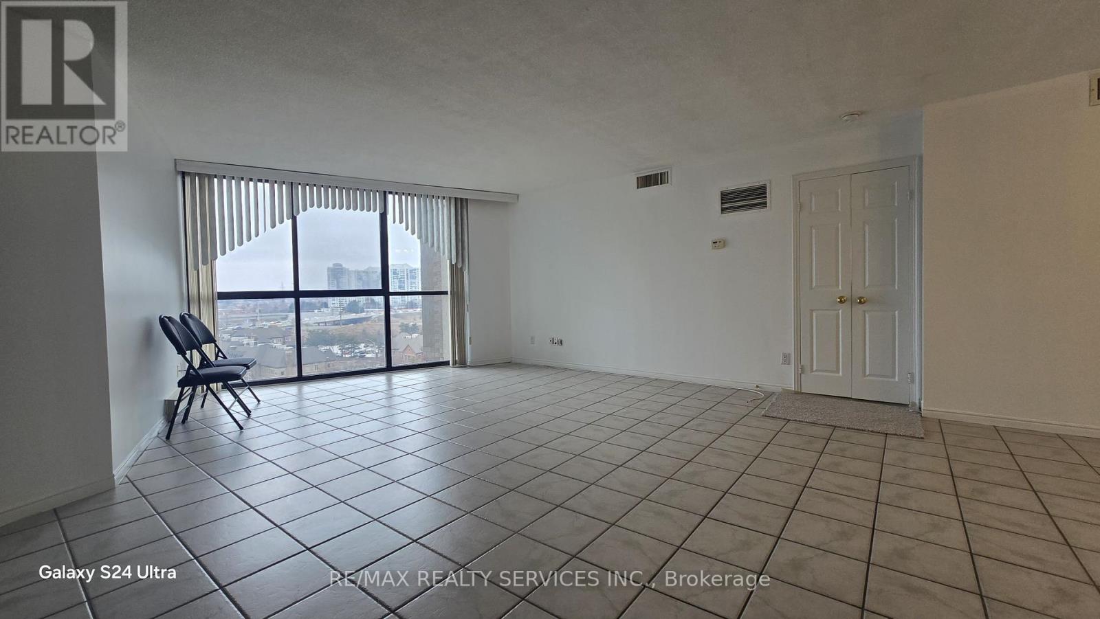 1210 - 4235 Sherwoodtowne Boulevard, Mississauga, Ontario  L4Z 1W3 - Photo 8 - W12910134