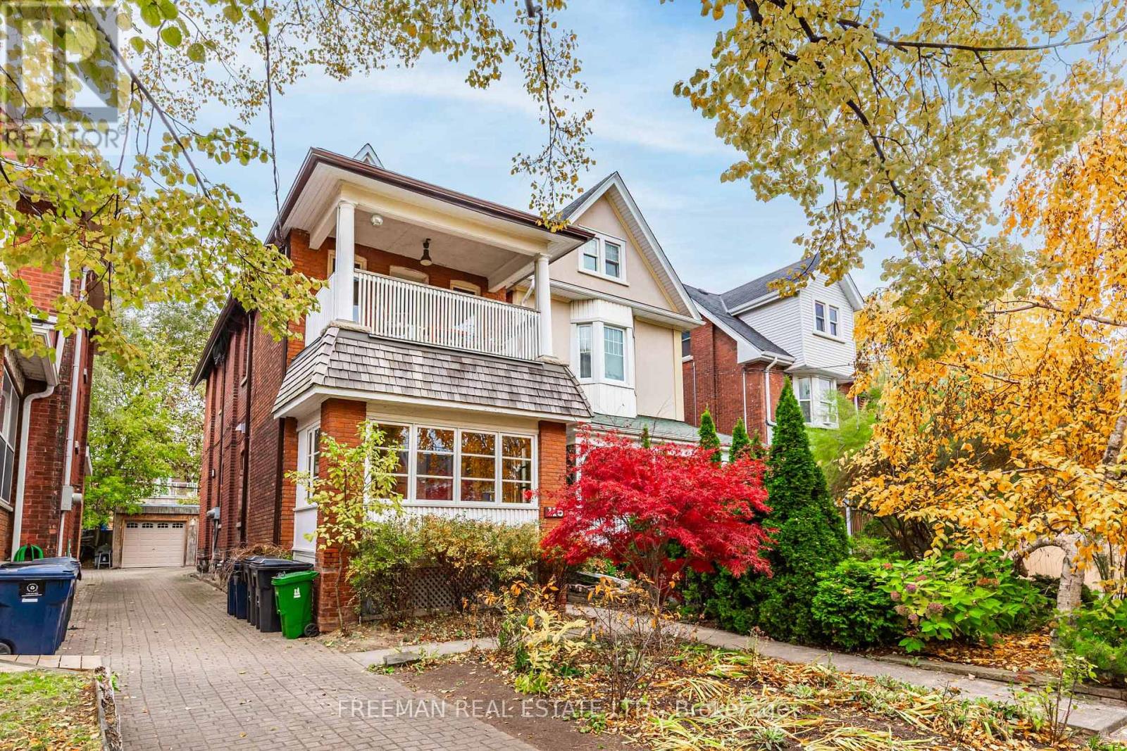 115 Mavety Street, Toronto, Ontario  M6P 2L8 - Photo 2 - W12910178