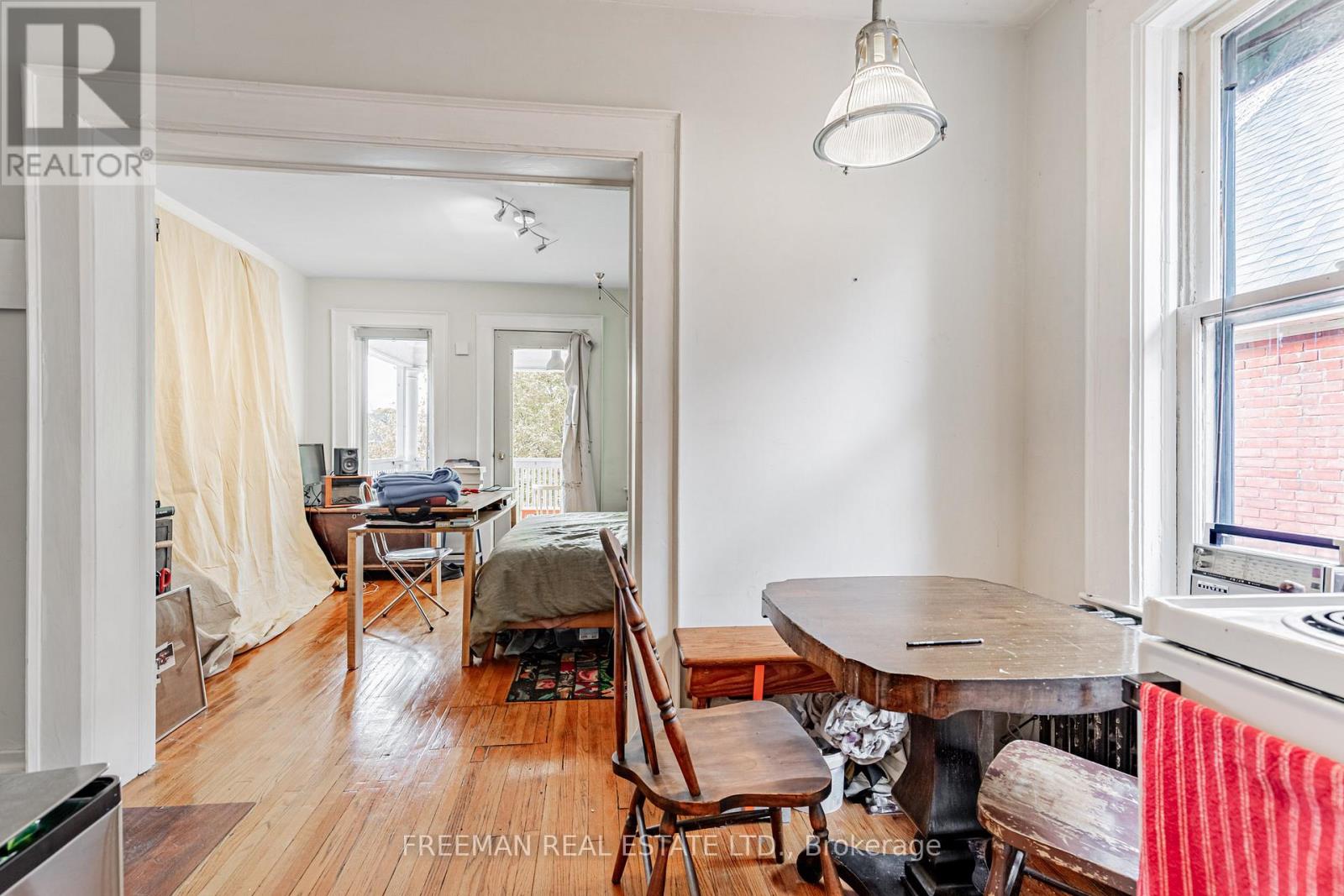 115 Mavety Street, Toronto, Ontario  M6P 2L8 - Photo 29 - W12910178