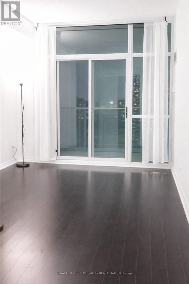 2208 - 223 Webb Drive, Mississauga, Ontario  L5B 0E8 - Photo 5 - W12910184