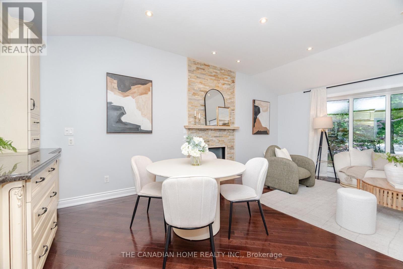 207 Penn Drive, Burlington, Ontario  L7N 2B6 - Photo 16 - W12910196