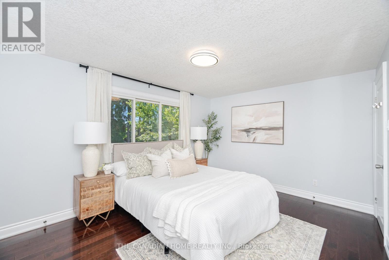 207 Penn Drive, Burlington, Ontario  L7N 2B6 - Photo 29 - W12910196