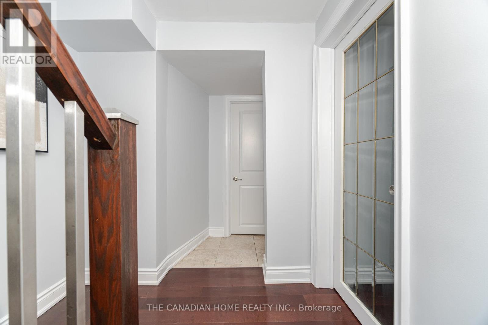 207 Penn Drive, Burlington, Ontario  L7N 2B6 - Photo 41 - W12910196