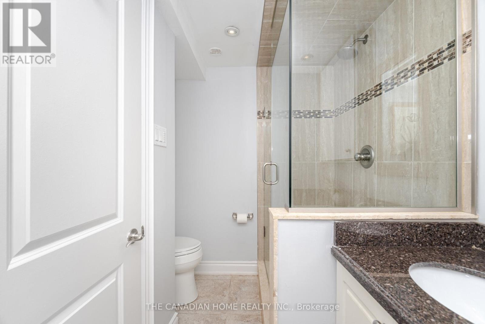 207 Penn Drive, Burlington, Ontario  L7N 2B6 - Photo 46 - W12910196