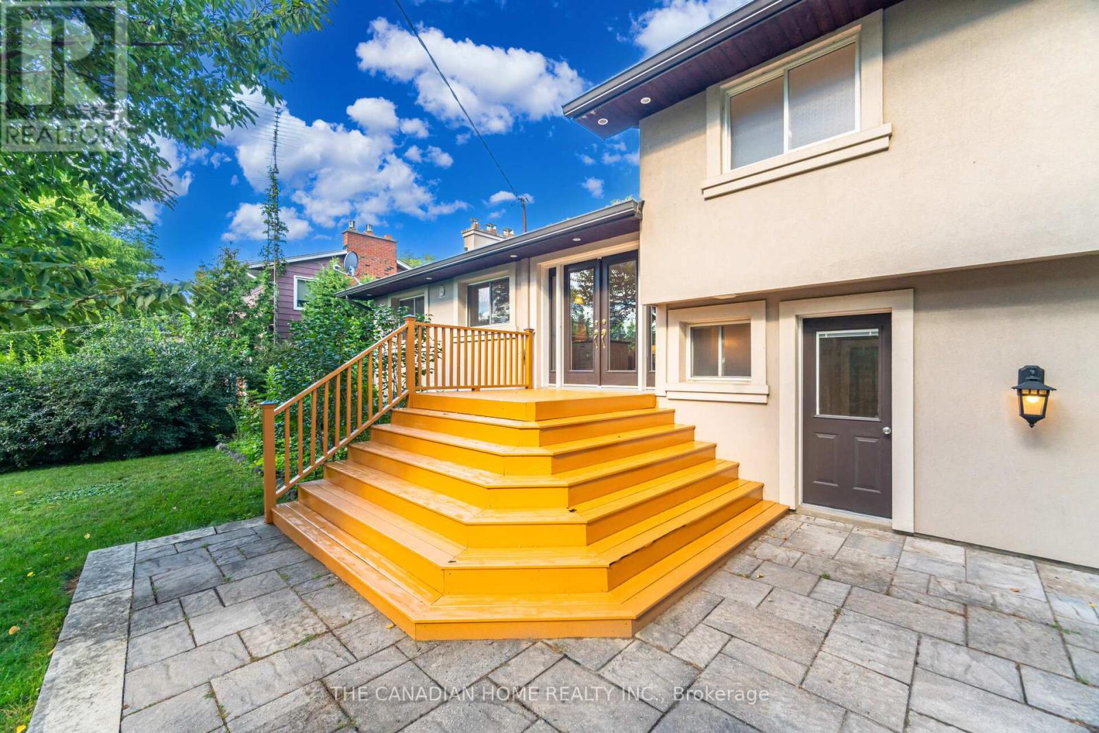 207 Penn Drive, Burlington, Ontario  L7N 2B6 - Photo 48 - W12910196