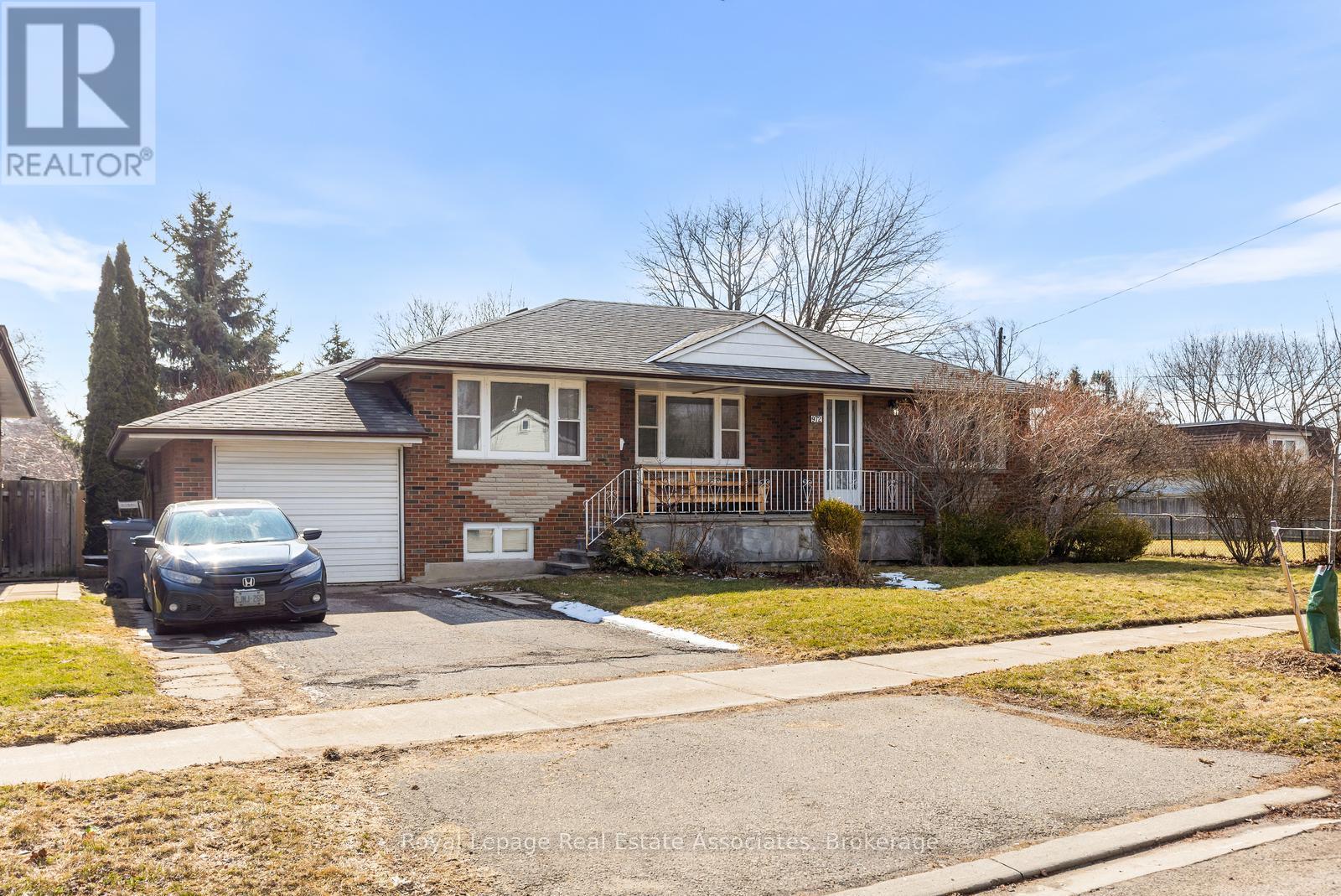 972 FOURTH STREET, Mississauga, Ontario