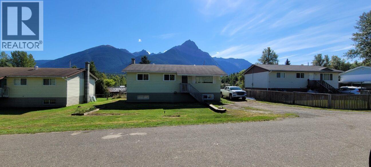 4156 4TH AVENUE, New Hazelton, British Columbia