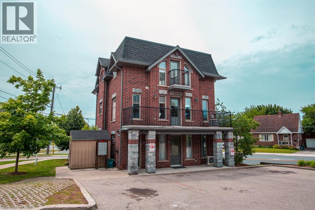 489 EAST Avenue Unit# B, Kitchener, Ontario