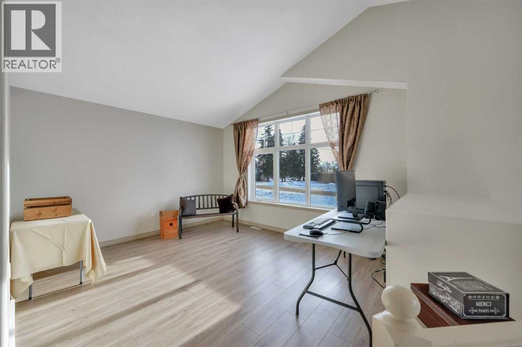 1024 19 Avenue, Lousana, Alberta  T0M 1K0 - Photo 4 - A2276662