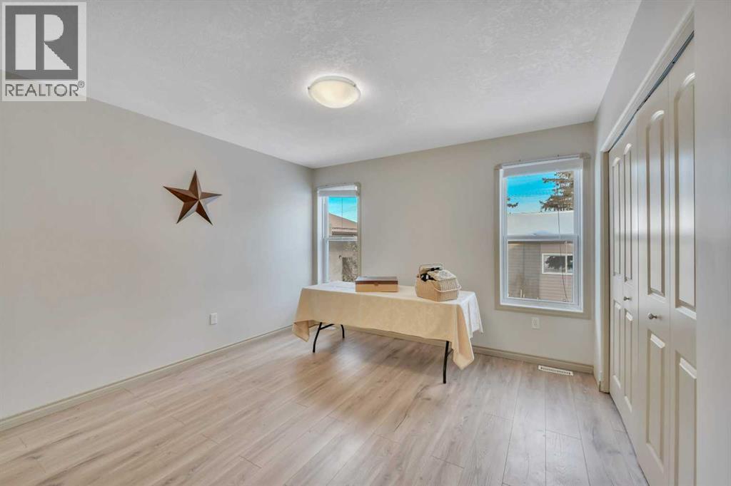 1024 19 Avenue, Lousana, Alberta  T0M 1K0 - Photo 14 - A2276662