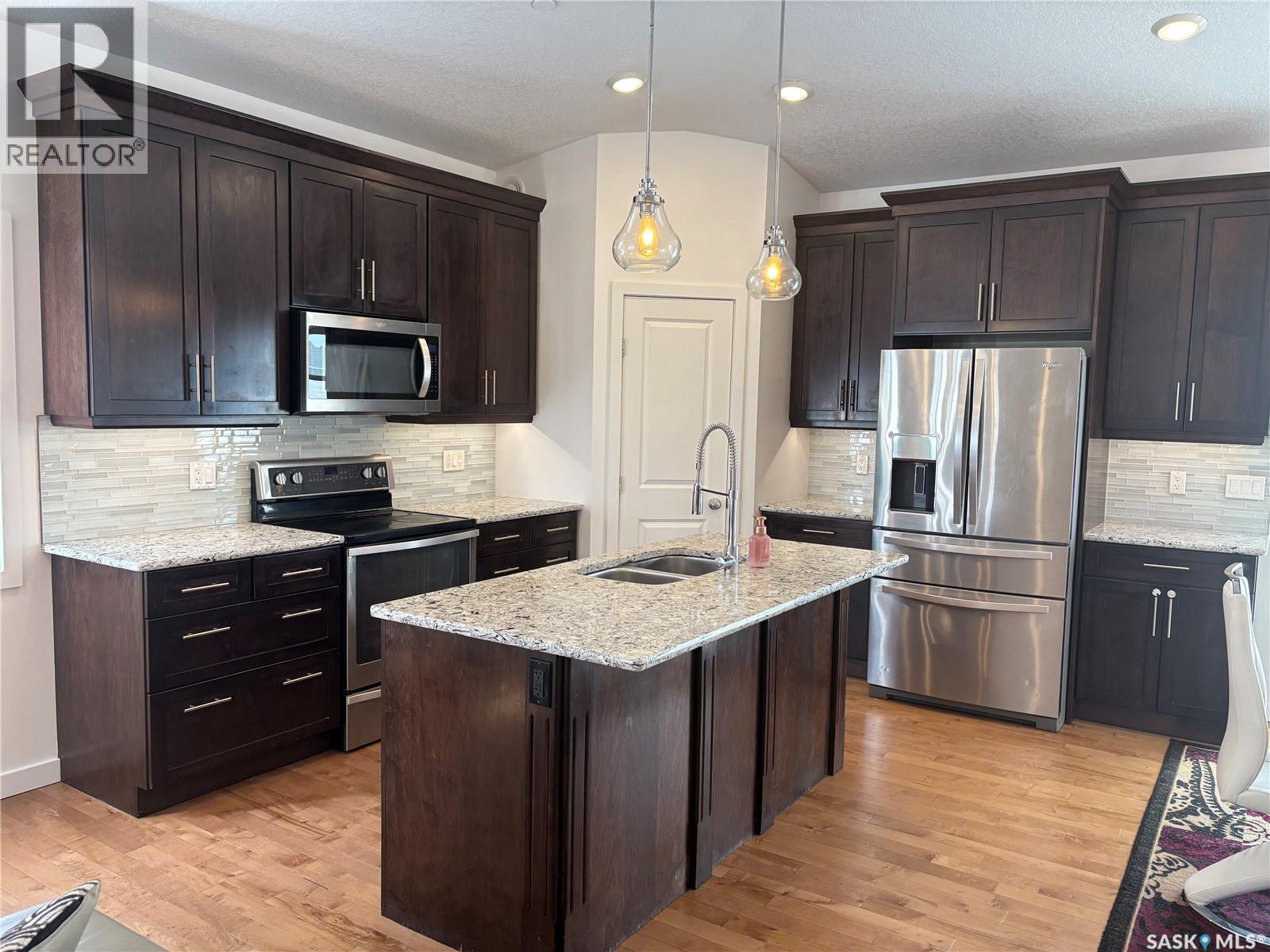 436 Ridgedale Street, Swift Current, Saskatchewan  S9H 5R9 - Photo 5 - SK030482