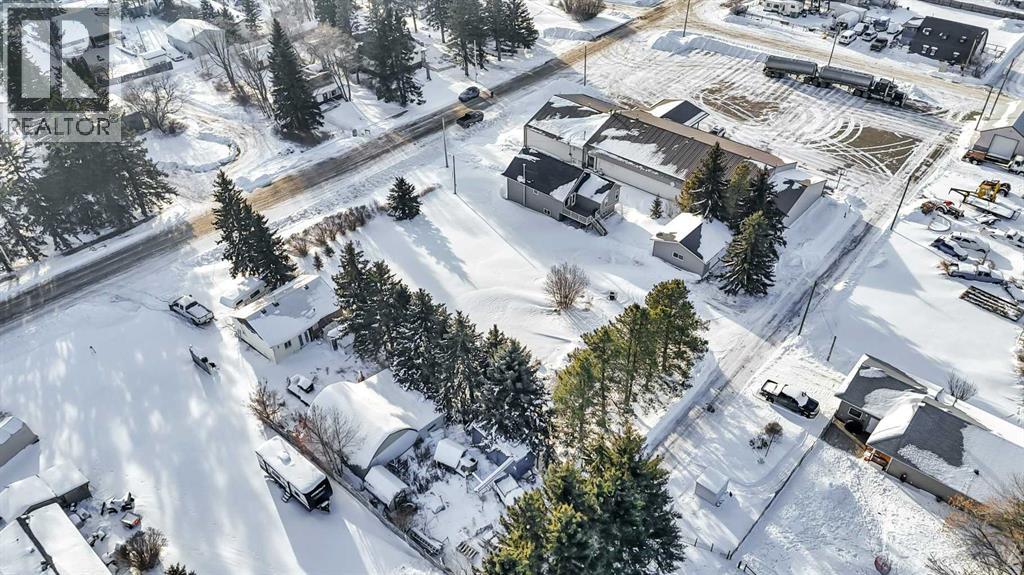 1024 19 Avenue, Lousana, Alberta  T0M 1K0 - Photo 40 - A2276662