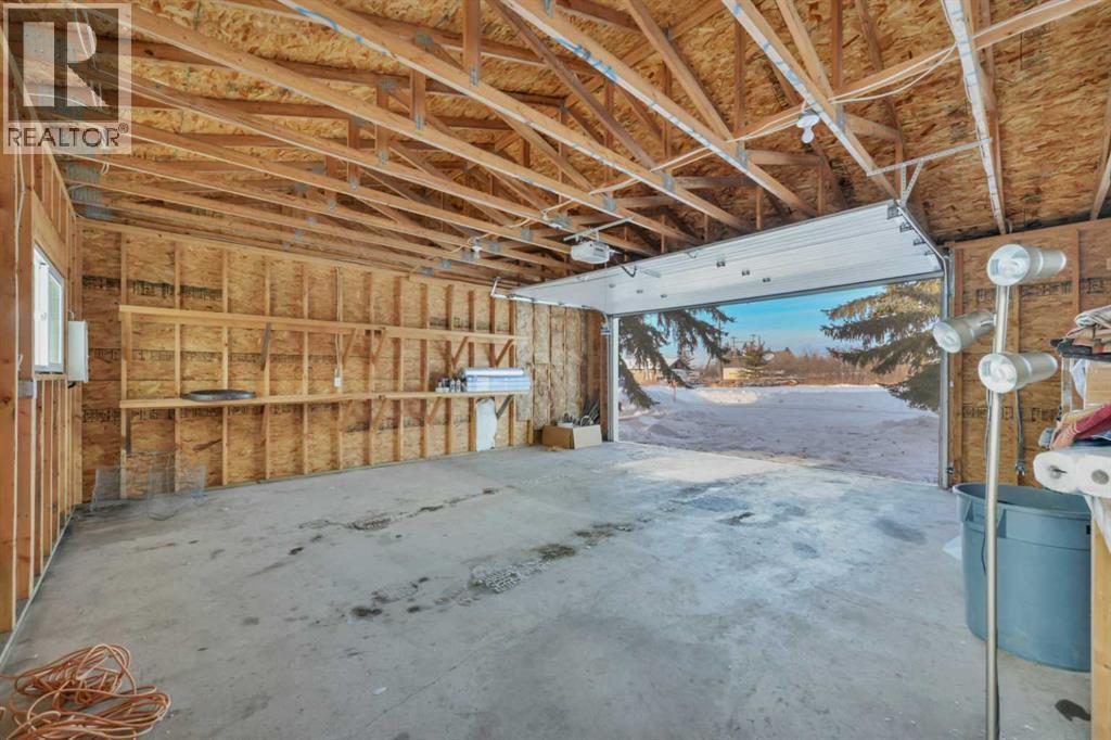 1024 19 Avenue, Lousana, Alberta  T0M 1K0 - Photo 27 - A2276662