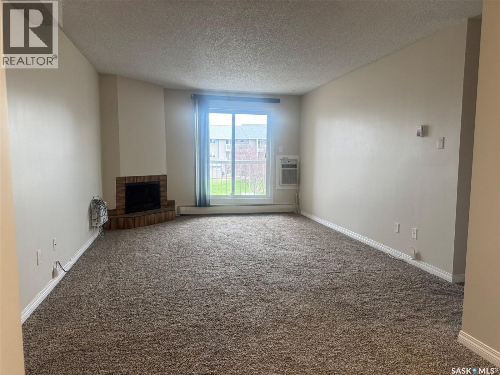 207 1808 Eaglesham Avenue, Weyburn, Saskatchewan  S4T 2R1 - Photo 2 - SK031008