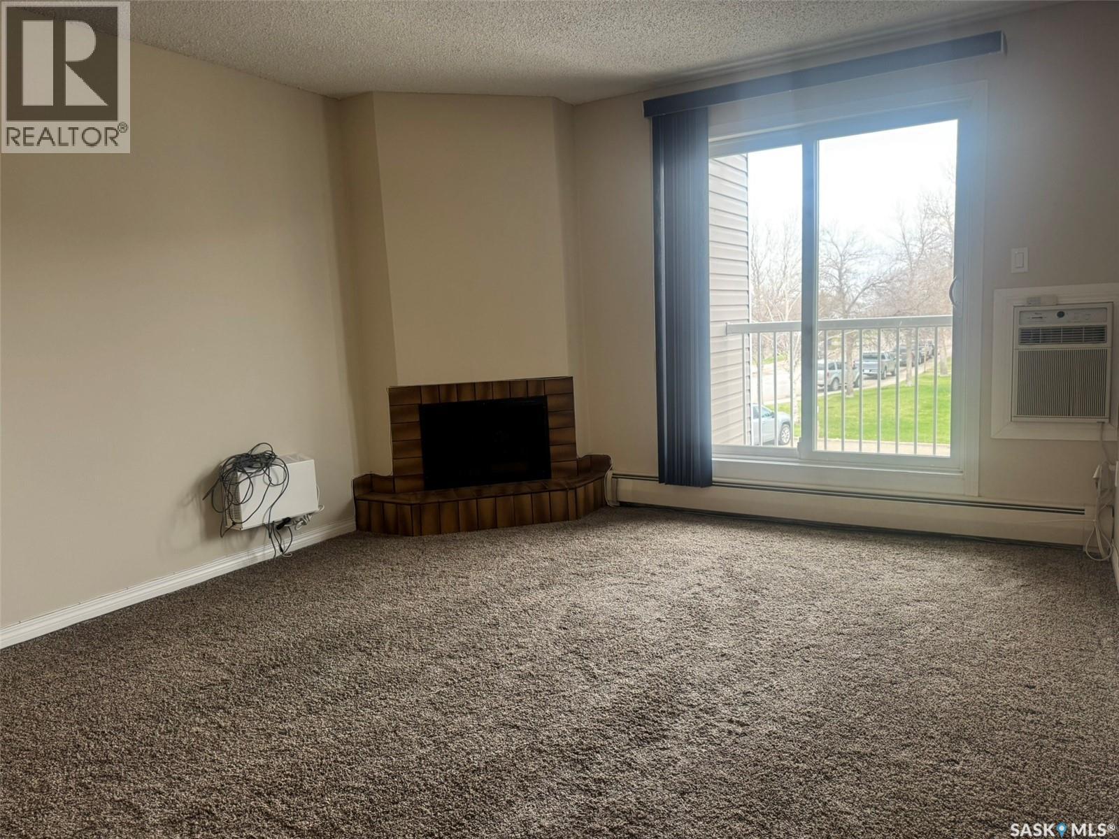 207 1808 Eaglesham Avenue, Weyburn, Saskatchewan  S4T 2R1 - Photo 3 - SK031008