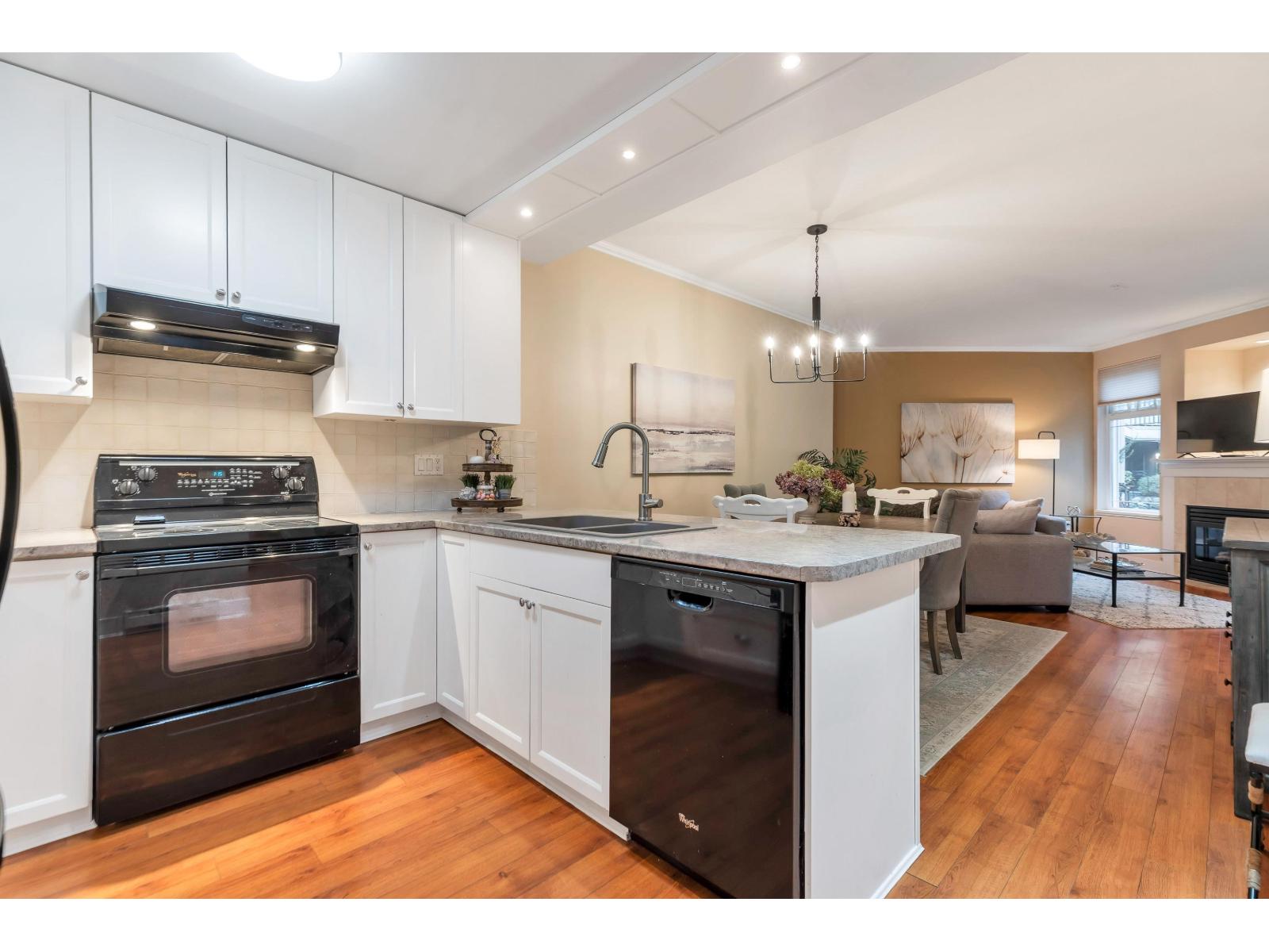 109 15368 16a Avenue, Surrey, British Columbia  V4A 1S9 - Photo 10 - R3102002