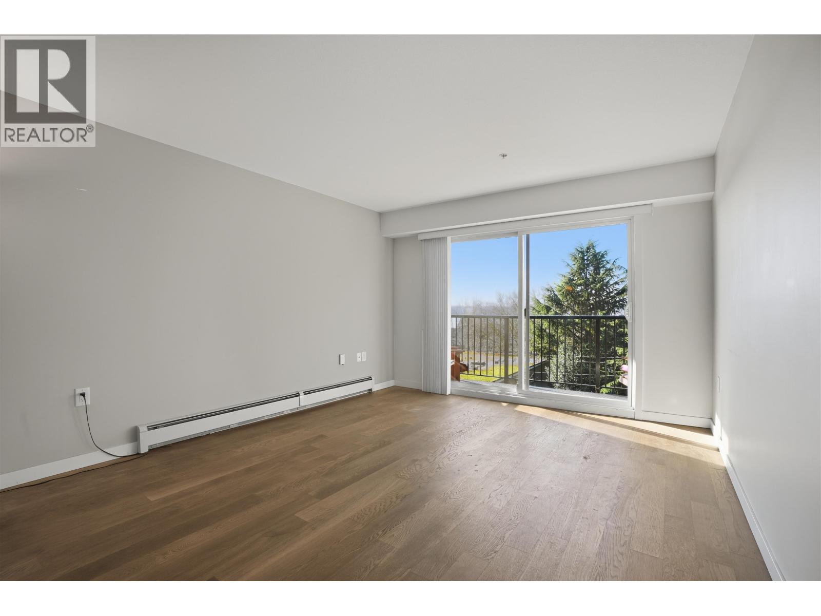 303 357 E 2nd Street, North Vancouver, British Columbia  V7L 1C6 - Photo 4 - R3100316