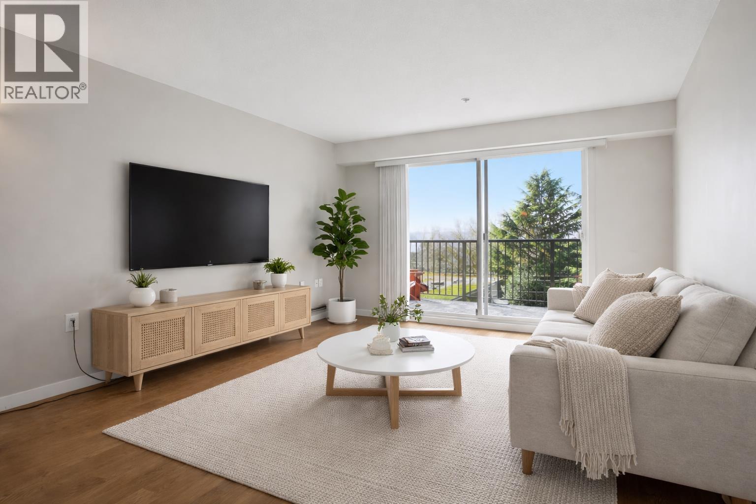 303 357 E 2nd Street, North Vancouver, British Columbia  V7L 1C6 - Photo 5 - R3100316