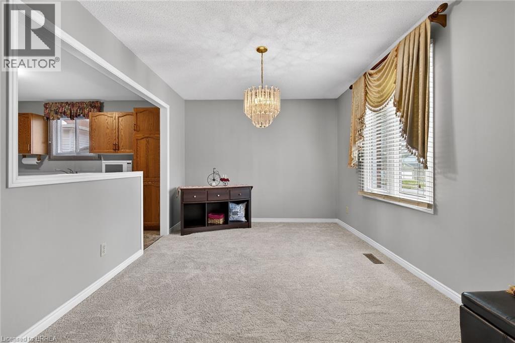 104 Viscount Road, Brantford, Ontario  N3P 1Y6 - Photo 15 - 40808524