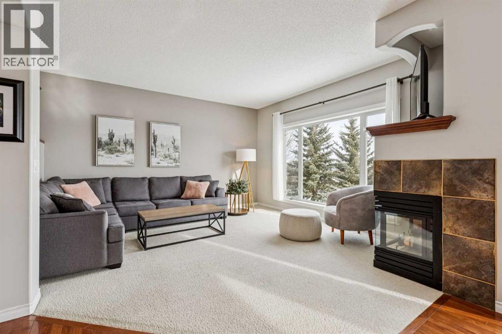 56 Bow Ridge Drive, Cochrane, Alberta  T4C 1V5 - Photo 7 - A2294034