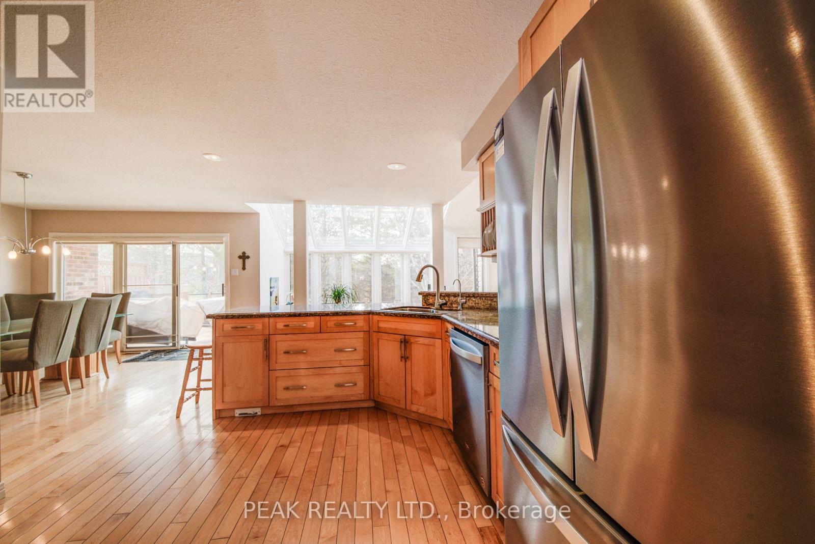 327 Wyecroft Boulevard, Waterloo, Ontario  N2T 2H3 - Photo 15 - X12910240