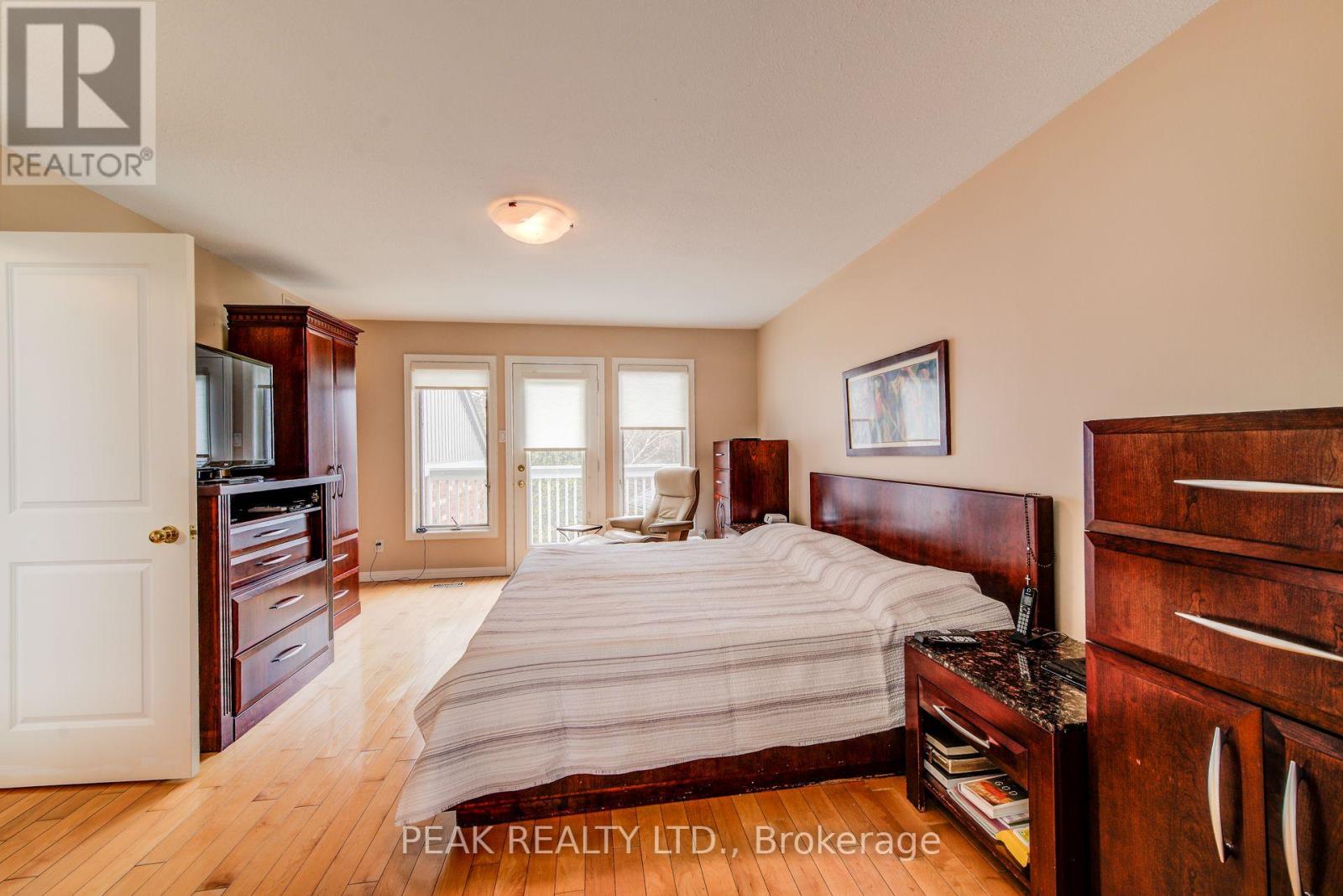 327 Wyecroft Boulevard, Waterloo, Ontario  N2T 2H3 - Photo 20 - X12910240