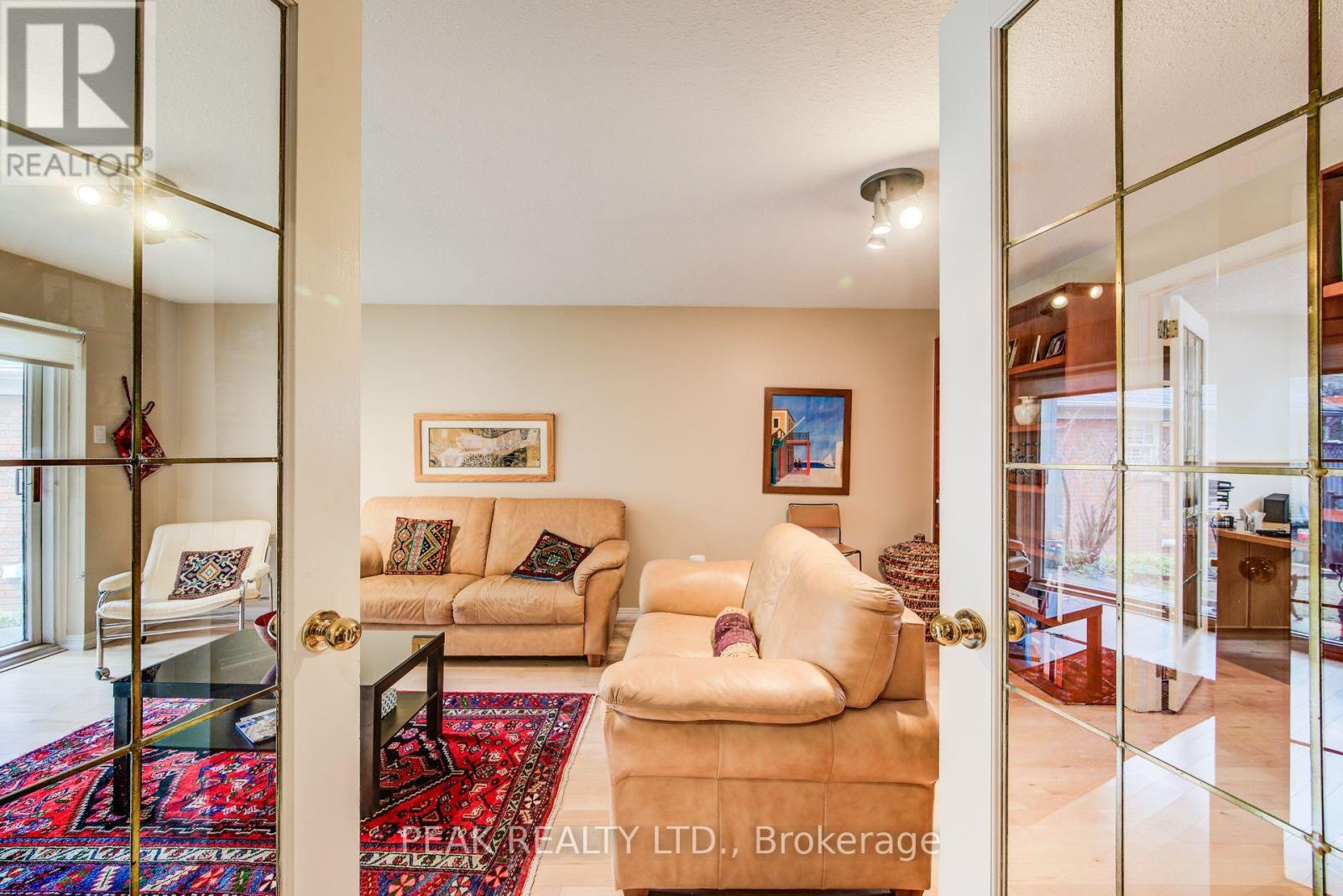 327 Wyecroft Boulevard, Waterloo, Ontario  N2T 2H3 - Photo 29 - X12910240