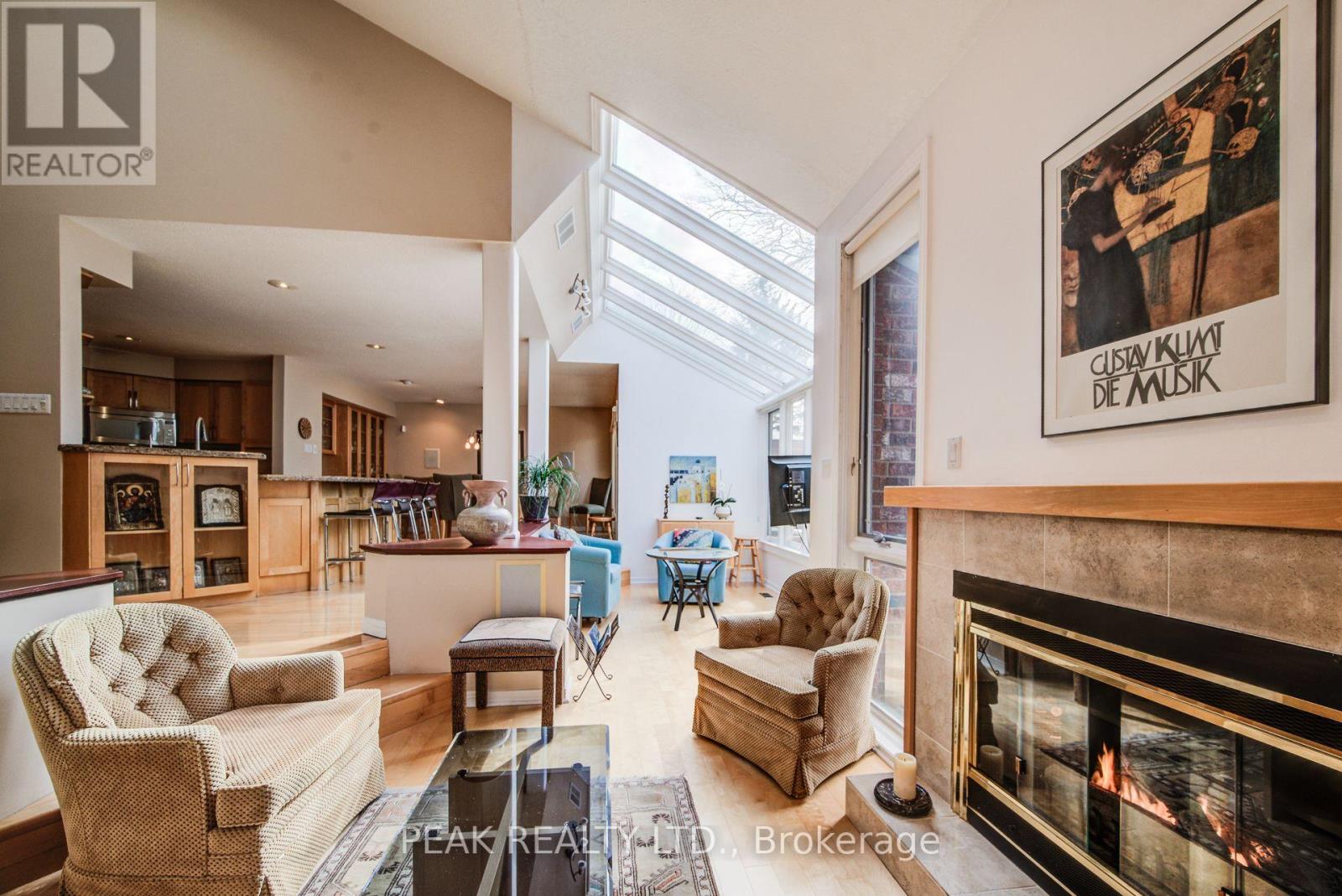 327 Wyecroft Boulevard, Waterloo, Ontario  N2T 2H3 - Photo 9 - X12910240