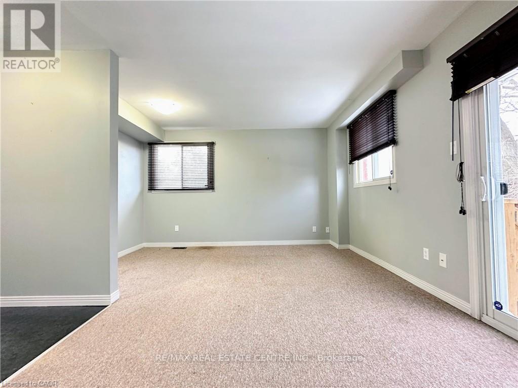 1 - 11 Norman Lane, Cambridge, Ontario  N1R 5L9 - Photo 5 - X12910276