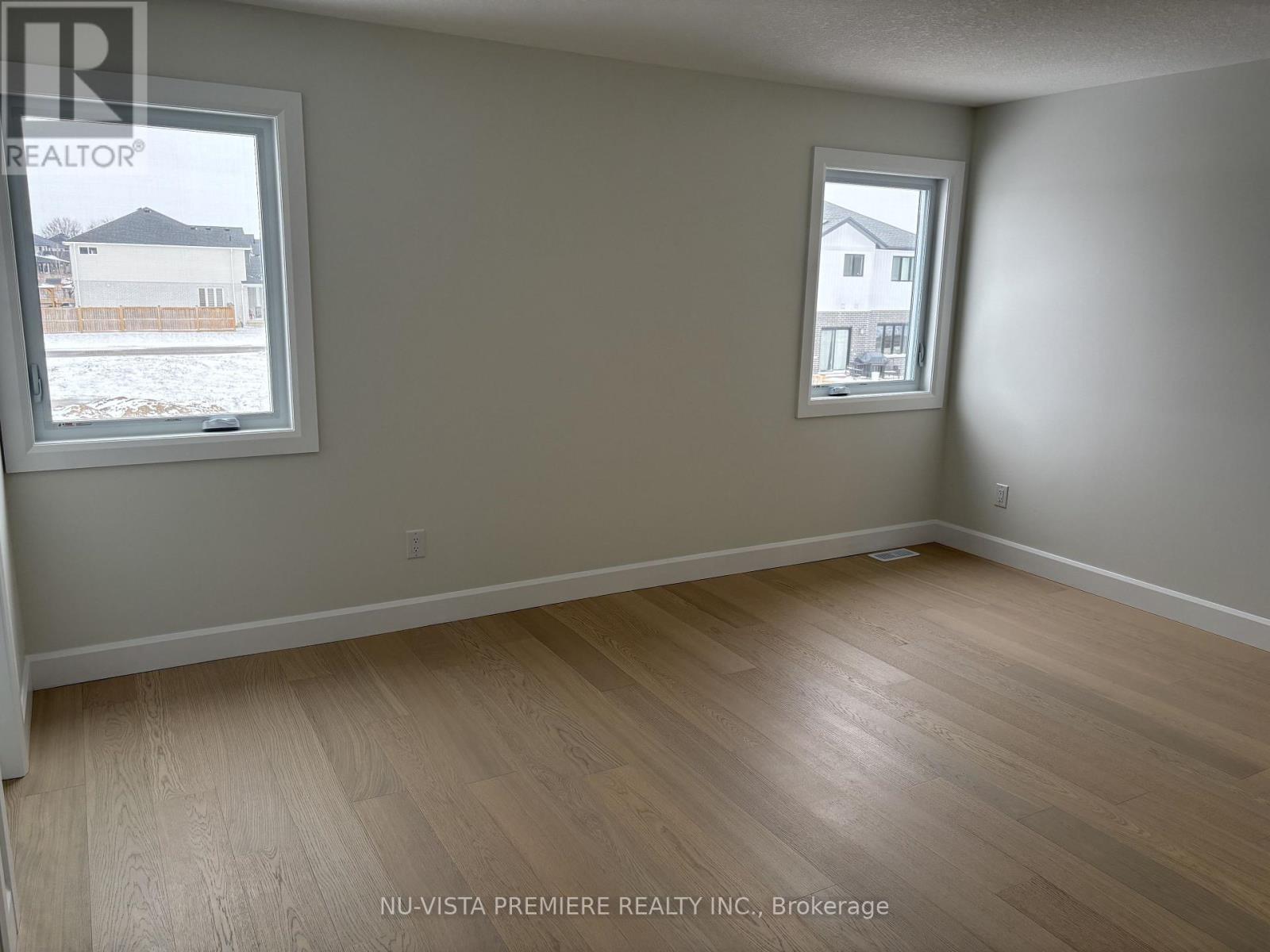 160 Watts Drive, Lucan Biddulph, Ontario  N0M 2J0 - Photo 13 - X12888872