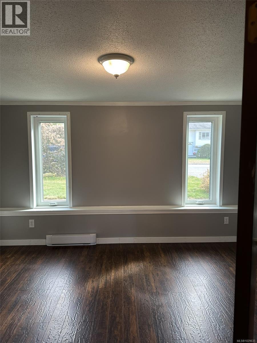 1646 Maquinna Ave, Comox, British Columbia  V9M 3L7 - Photo 11 - 1029635