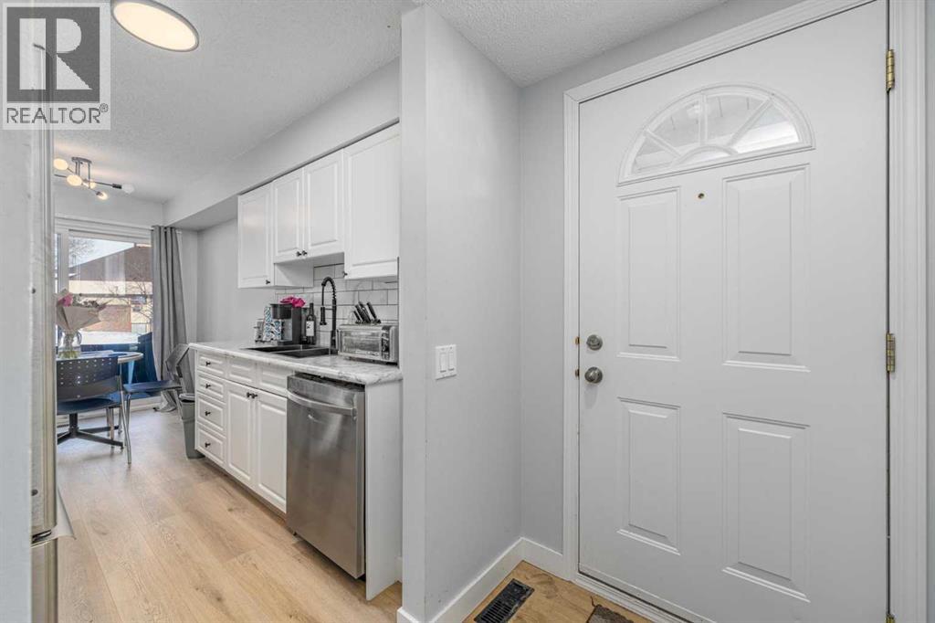 1, 5315 53 Avenue Nw, Calgary, Alberta  T3A 2E7 - Photo 5 - A2289228