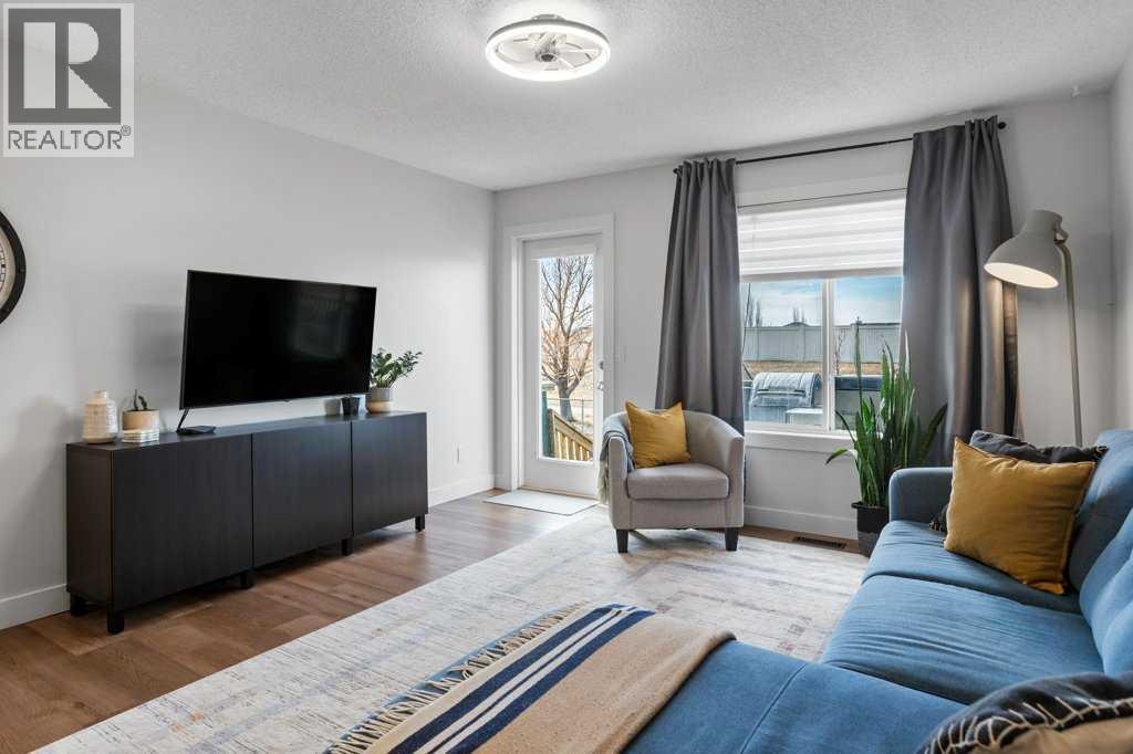 377 Stonegate Way Nw, Airdrie, Alberta  T4B 2X9 - Photo 8 - A2293797