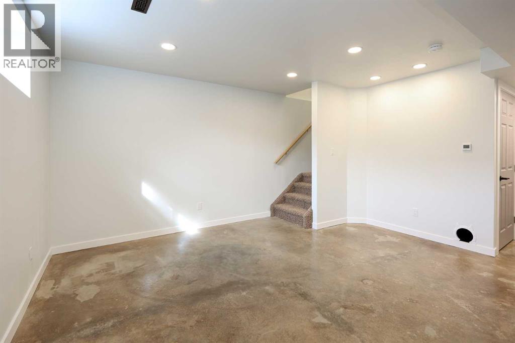 98 Pine Crescent, Blackfalds, Alberta  T4M 0E2 - Photo 35 - A2294933