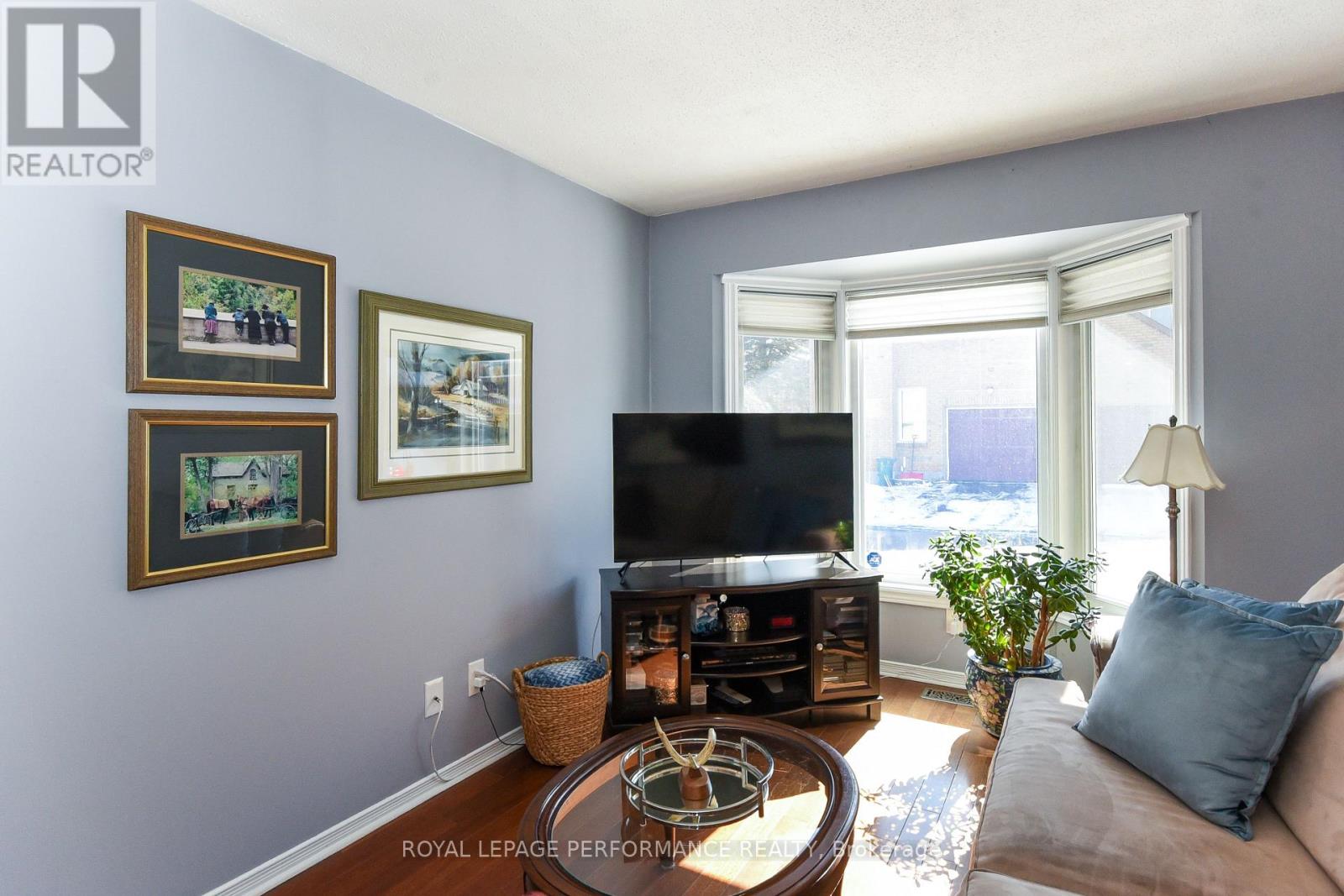 77 Versailles Private, Ottawa, Ontario  K1V 0M3 - Photo 14 - X12910426